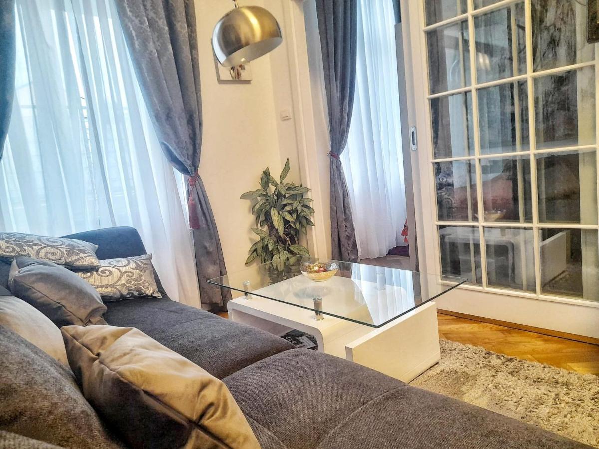 Apartment Zrinjevac Zagreb Exterior foto