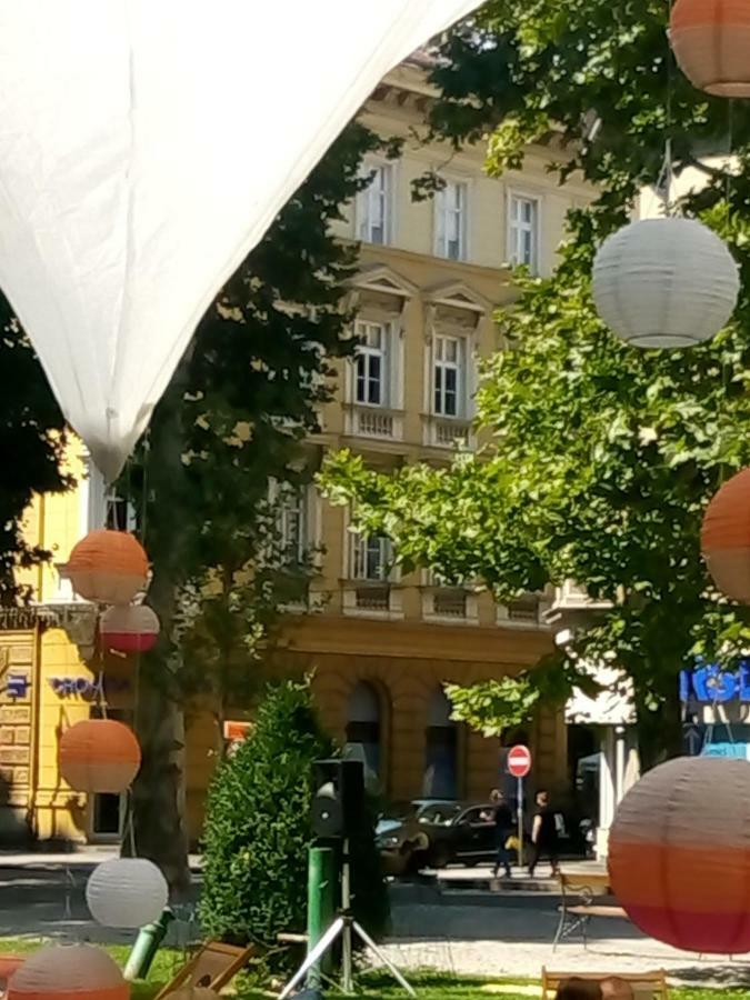 Apartment Zrinjevac Zagreb Exterior foto